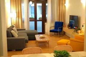Spacious 3BR, 2BT with 5 balconies
